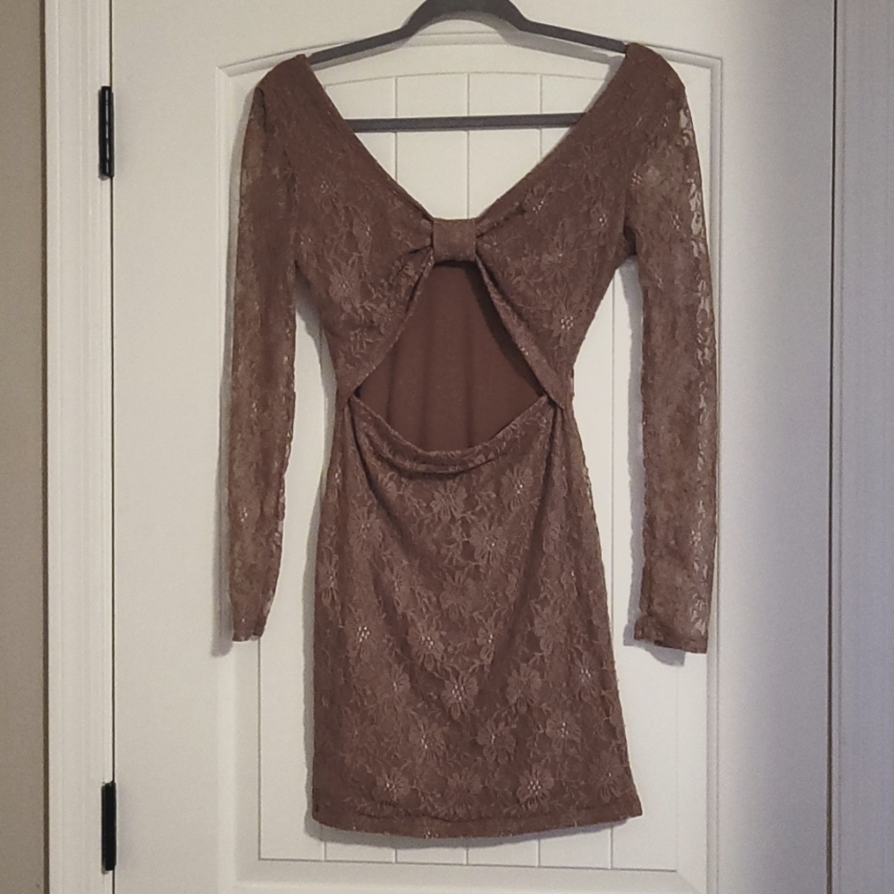 Mauve lace long sleeve mini dress, Small